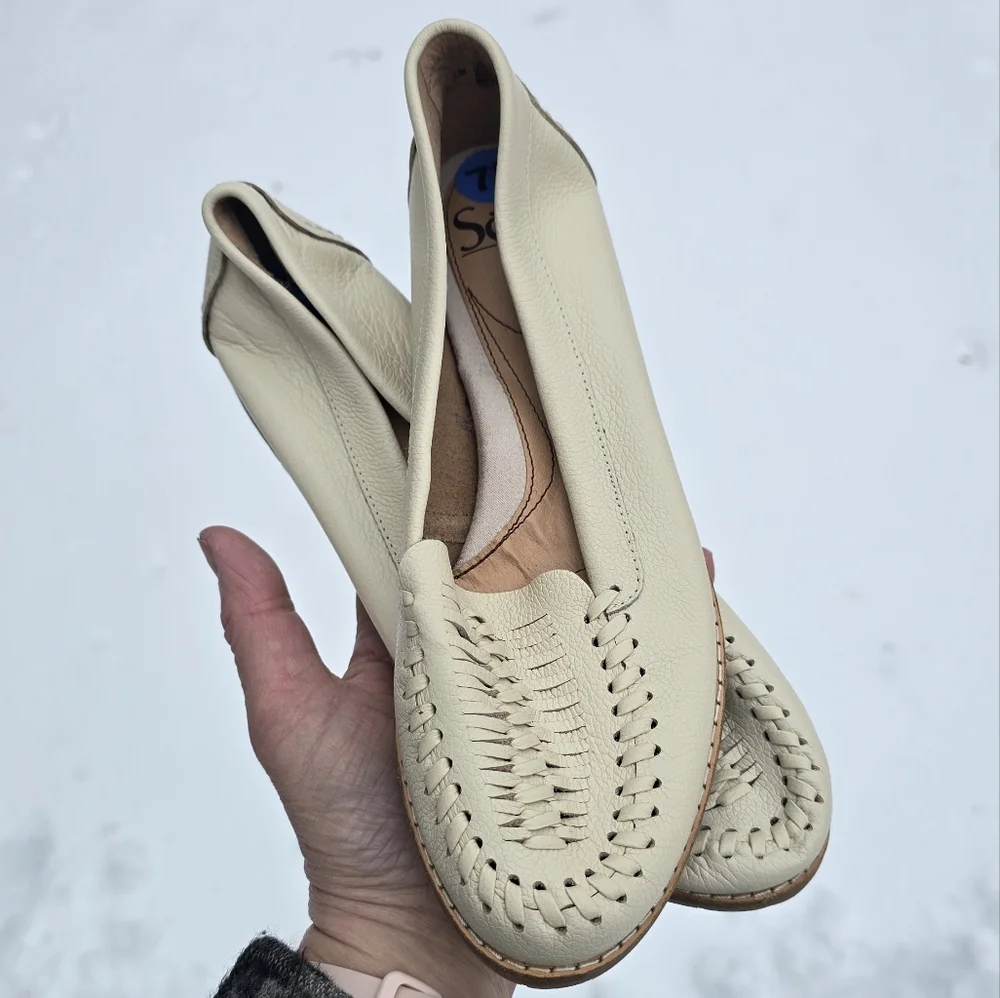 Sofft Leather Woven Slip On Flat Loafer Moccasin Creme  Size 7.5 Comfort NEW - Picture 7 of 7